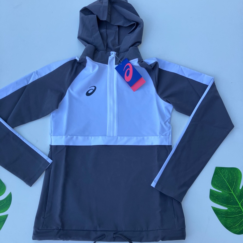 ✨ASICS Woven Track Top✨